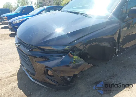 2021 Chevrolet Blazer Awd 2Lt from USA, damaged, VIN 3GNKBHRS6MS503317